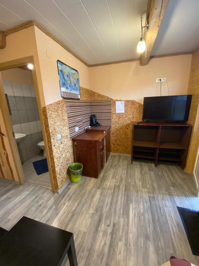 Bed and Breakfast Nakvyne Rokiskyje Рокишкис Экстерьер фото